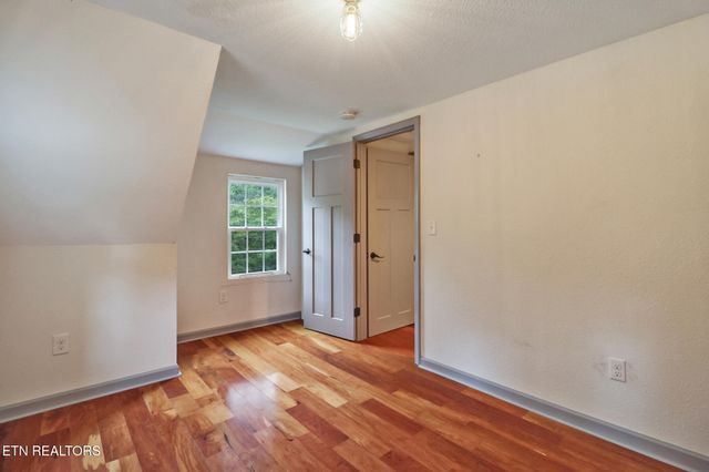 642 Pigeon Ridge Rd, Crossville, TN 38555