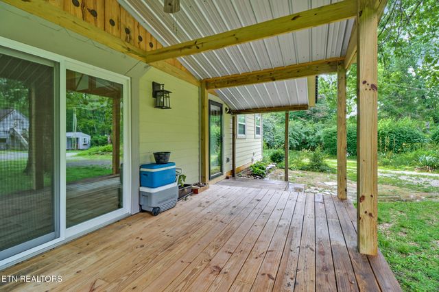 642 Pigeon Ridge Rd, Crossville, TN 38555