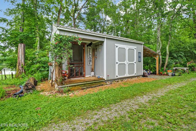 642 Pigeon Ridge Rd, Crossville, TN 38555