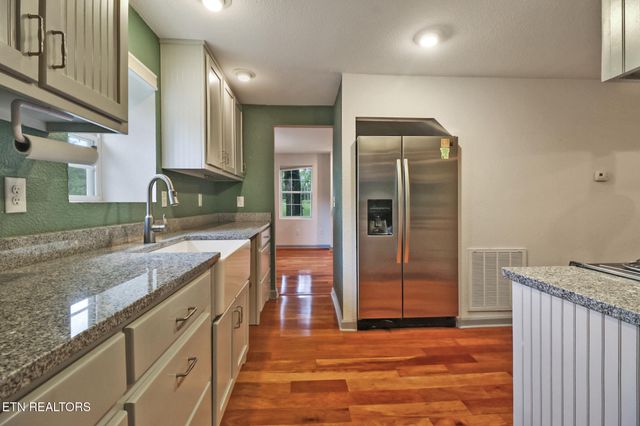 642 Pigeon Ridge Rd, Crossville, TN 38555