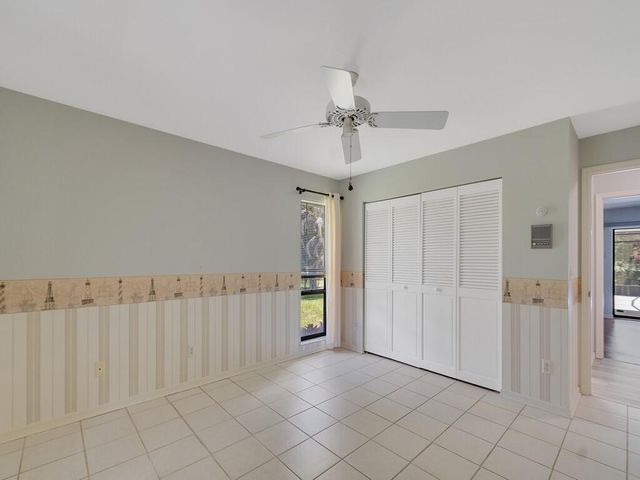 1070 47th Avenue SW, Vero Beach, FL 32968