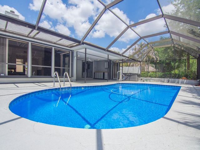 1070 47th Avenue SW, Vero Beach, FL 32968