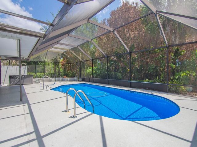 1070 47th Avenue SW, Vero Beach, FL 32968