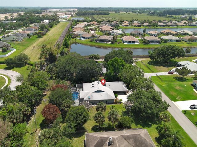 1070 47th Avenue SW, Vero Beach, FL 32968