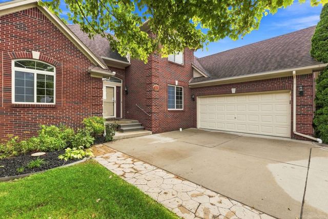 28754 Coleridge Street, Harrison Twp, MI 48045