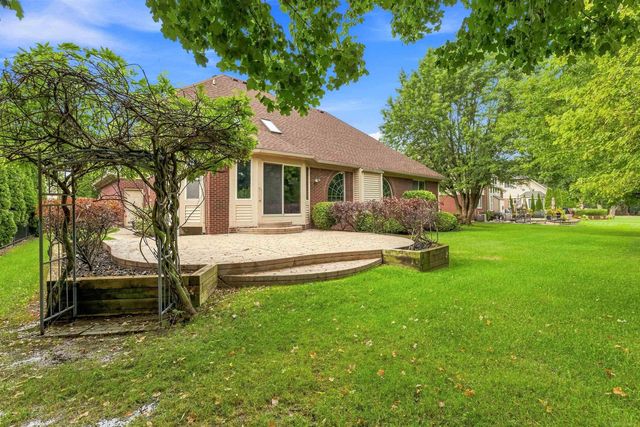 28754 Coleridge Street, Harrison Twp, MI 48045