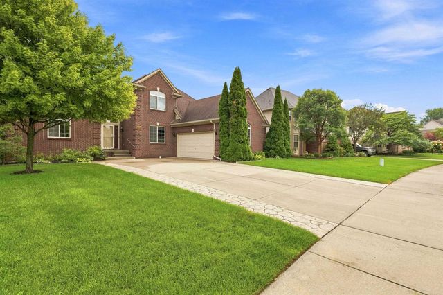 28754 Coleridge Street, Harrison Twp, MI 48045