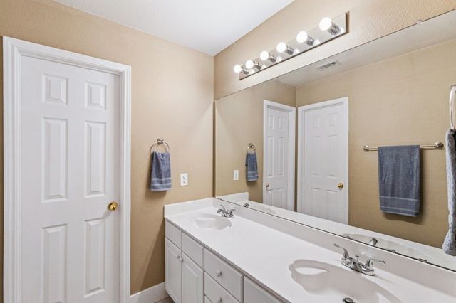 1464 Summerhill Drive, Carrollton, TX 75007