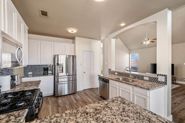 1464 Summerhill Drive, Carrollton, TX 75007