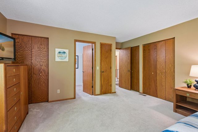 4015 Forestview Lane N, Plymouth, MN 55441