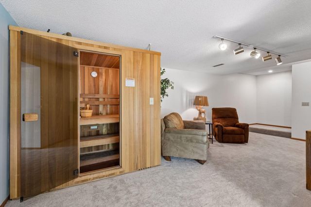 4015 Forestview Lane N, Plymouth, MN 55441