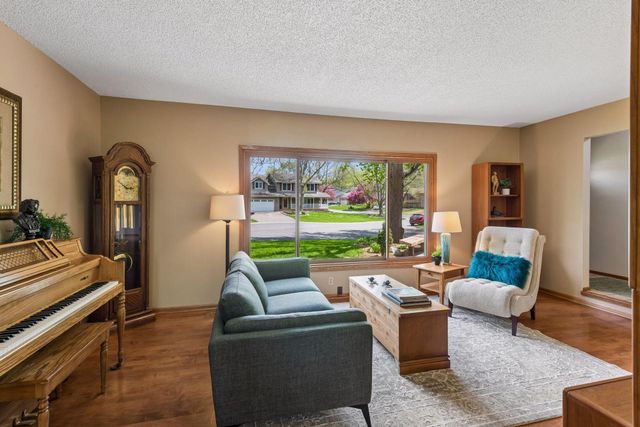 4015 Forestview Lane N, Plymouth, MN 55441
