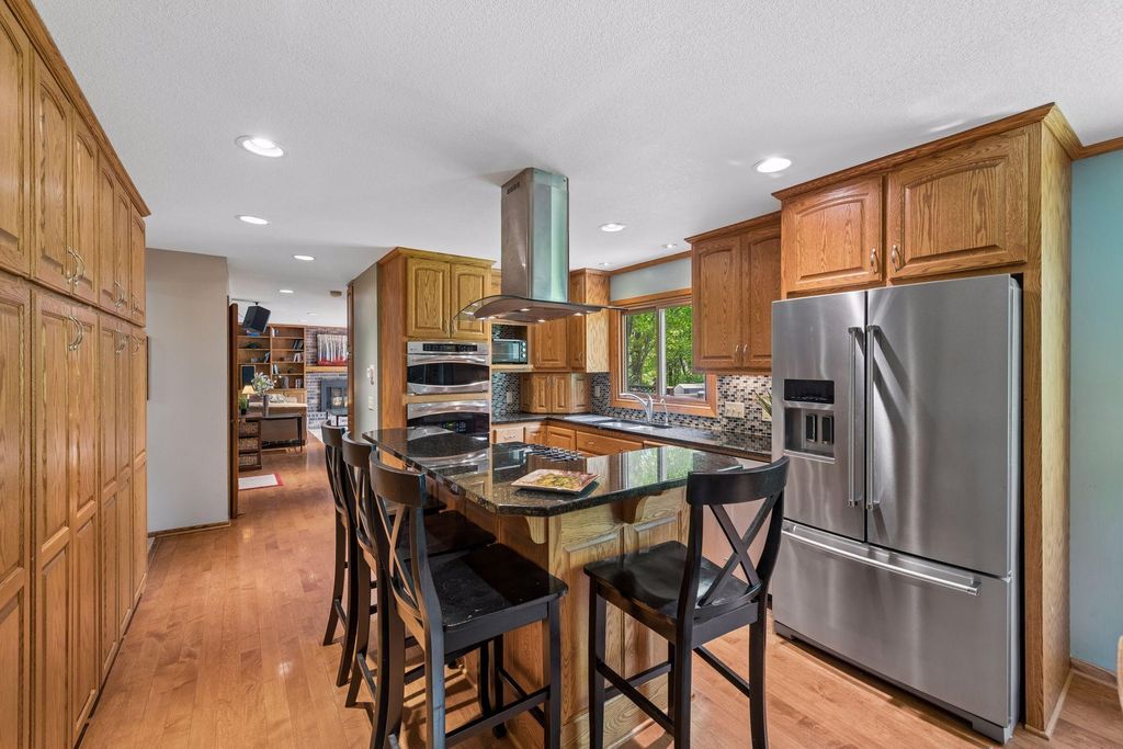 4015 Forestview Lane N, Plymouth, MN 55441