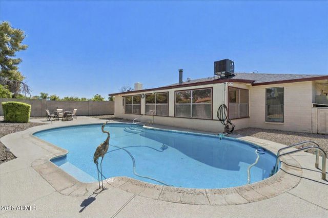 908 W LAGUNA AZUL Avenue, Mesa, AZ 85210