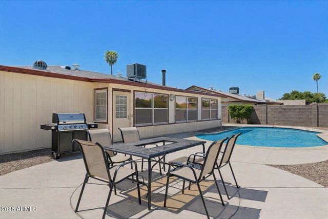 908 W LAGUNA AZUL Avenue, Mesa, AZ 85210