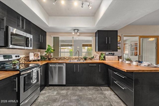 908 W LAGUNA AZUL Avenue, Mesa, AZ 85210