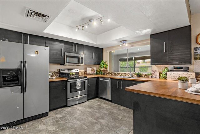 908 W LAGUNA AZUL Avenue, Mesa, AZ 85210