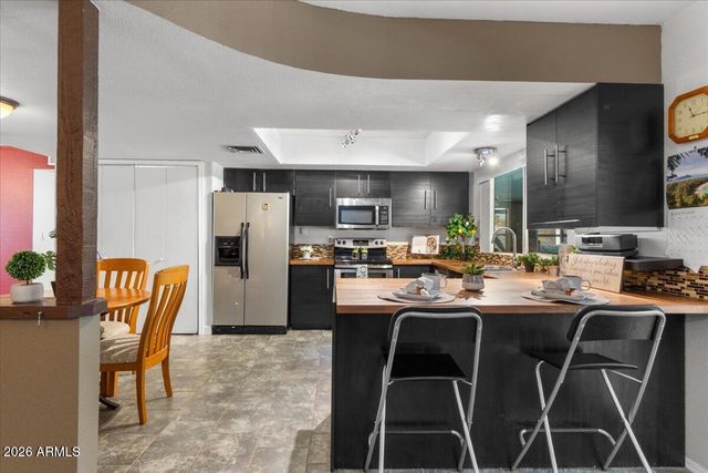 908 W LAGUNA AZUL Avenue, Mesa, AZ 85210