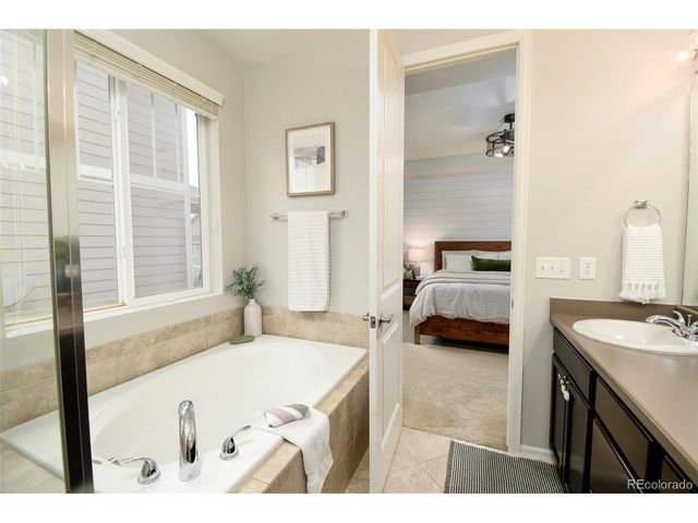 4000 Starry Night Loop, Castle Rock, CO 80109