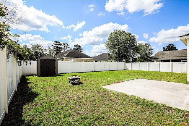 72 Rhett Lane, Richmond Hill, GA 31324
