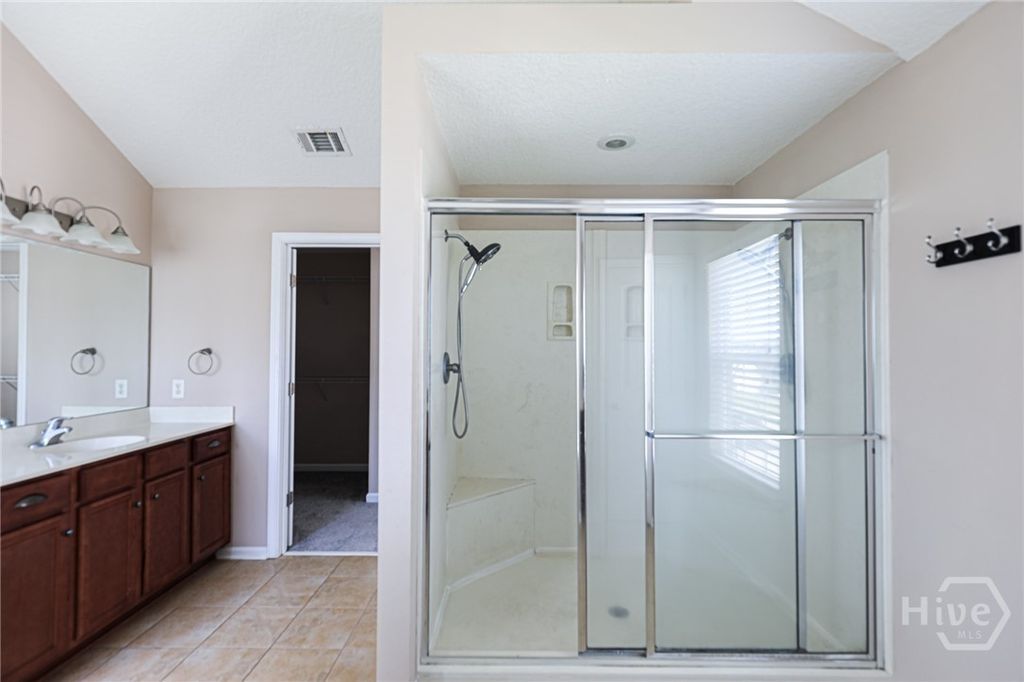 Image 17 of property listing at 72 Rhett Lane, Richmond Hill, GA 31324