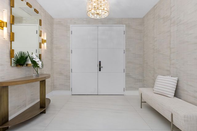 725 S Ocean Boulevard 402, Boca Raton, FL 33432