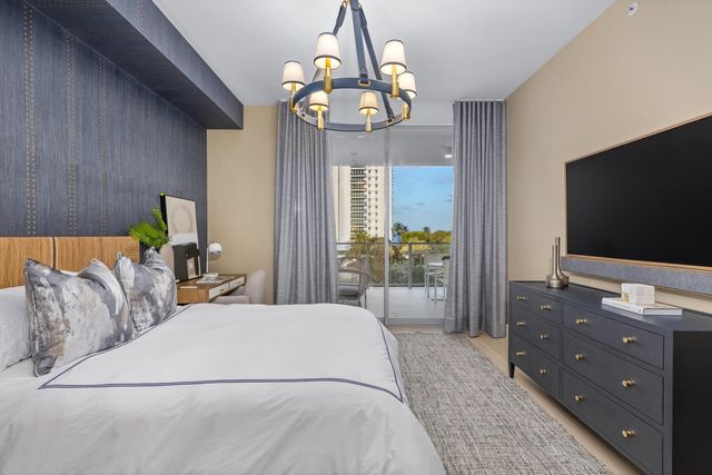 725 S Ocean Boulevard 402, Boca Raton, FL 33432