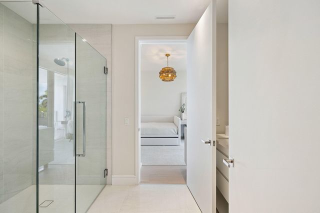 725 S Ocean Boulevard 402, Boca Raton, FL 33432