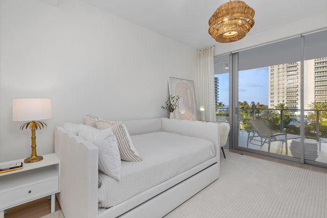 725 S Ocean Boulevard 402, Boca Raton, FL 33432