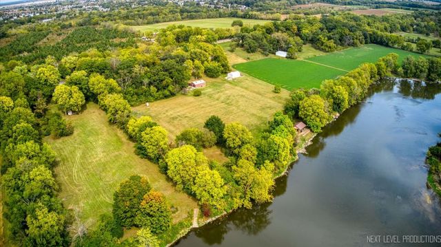 12712 River Road, Plano, IL 60545