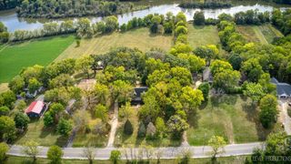 12712 River Road, Plano, IL 60545