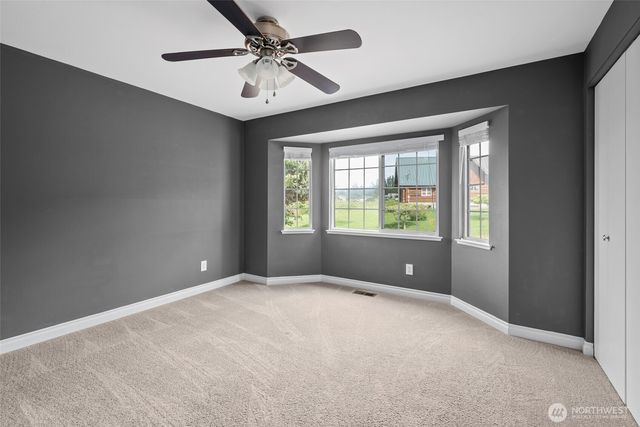 1433 Martha Way, Oak Harbor, WA 98277