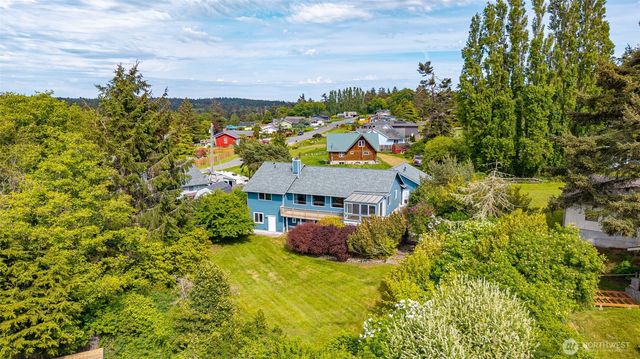 1433 Martha Way, Oak Harbor, WA 98277