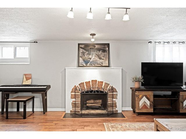 1462 Glencoe St, Denver, CO 80220