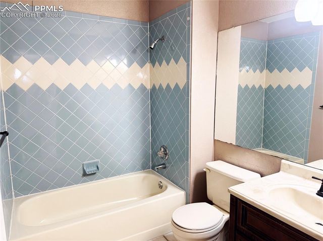 5117 Solar Ridge Drive, Colorado Springs, CO 80917