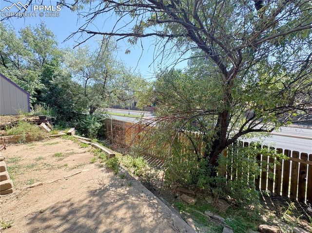 5117 Solar Ridge Drive, Colorado Springs, CO 80917