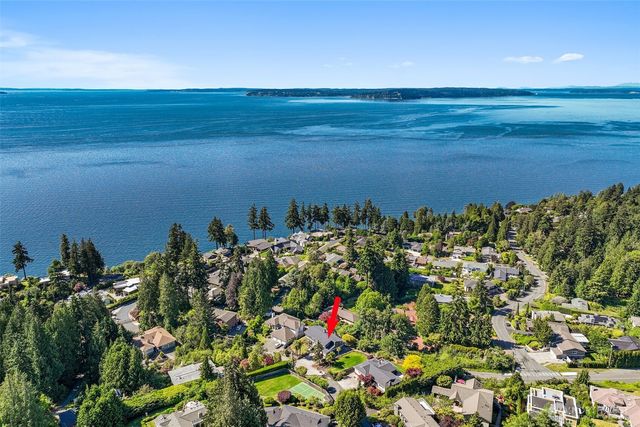 9100 Olympic View Drive, Edmonds, WA 98026
