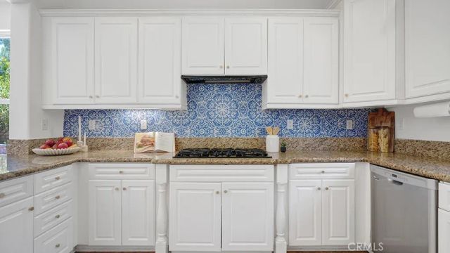 2519 Cornerstone Lane, Costa Mesa, CA 92626