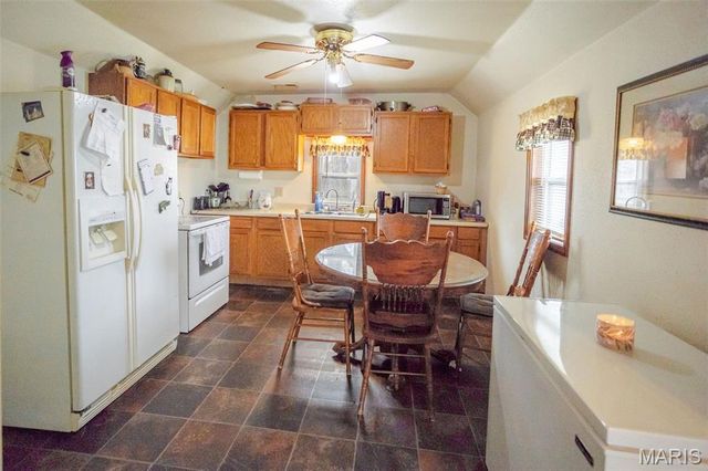 104 Hazel Street, Jerseyville, IL 62052