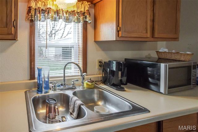 104 Hazel Street, Jerseyville, IL 62052