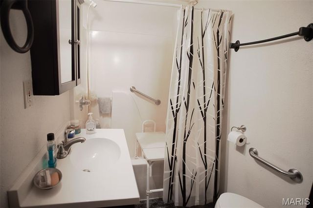 104 Hazel Street, Jerseyville, IL 62052