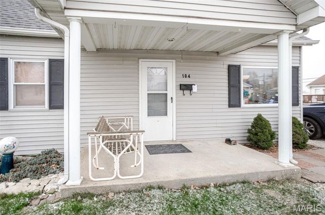 104 Hazel Street, Jerseyville, IL 62052