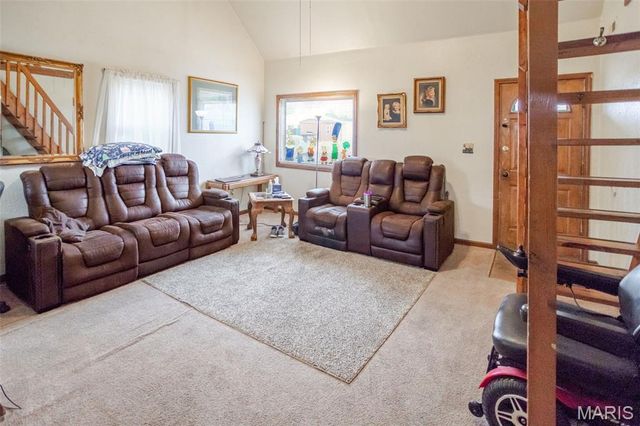 104 Hazel Street, Jerseyville, IL 62052