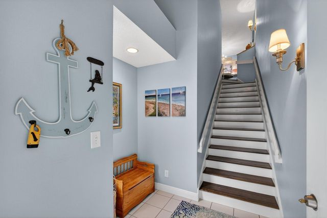 1206 Mainsail Circle, Jupiter, FL 33477