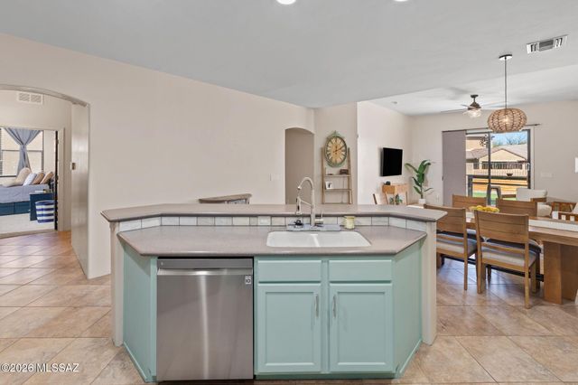 217 E Forrest Feezor Street, Vail, AZ 85641