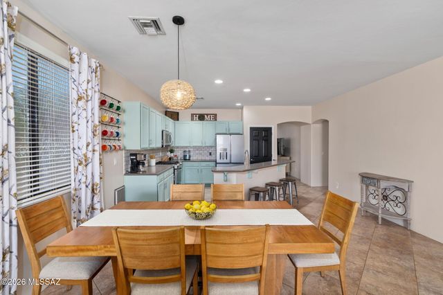 217 E Forrest Feezor Street, Vail, AZ 85641