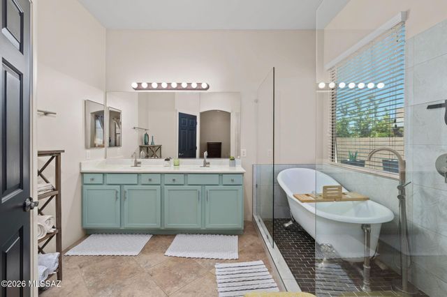 217 E Forrest Feezor Street, Vail, AZ 85641