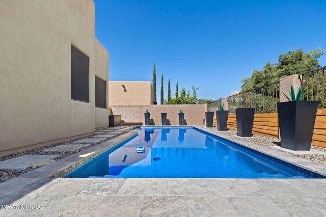 217 E Forrest Feezor Street, Vail, AZ 85641