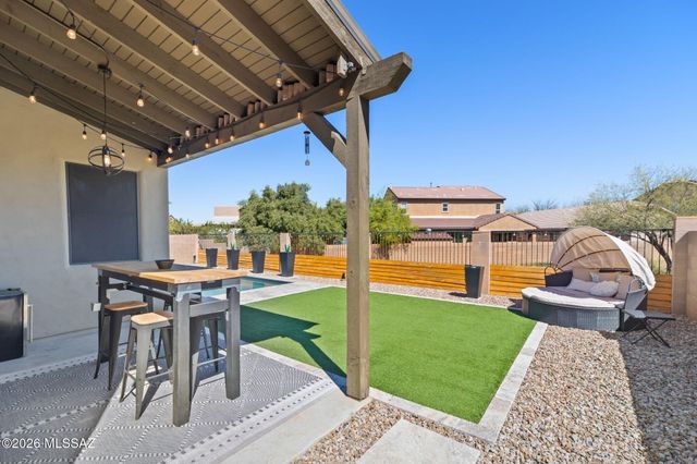 217 E Forrest Feezor Street, Vail, AZ 85641