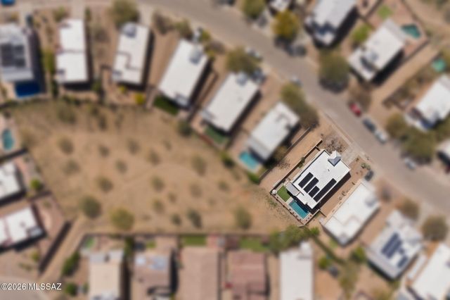 217 E Forrest Feezor Street, Vail, AZ 85641